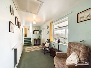 Entrance Hall- click for photo gallery